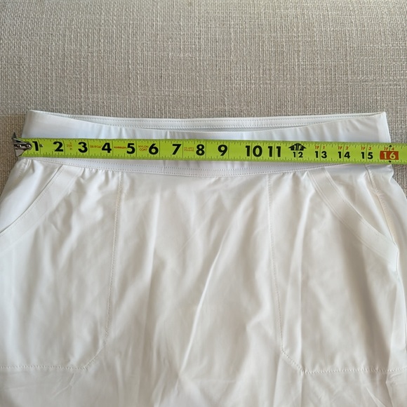 Belyn Key Golf Skort Size medium - Picture 5 of 6